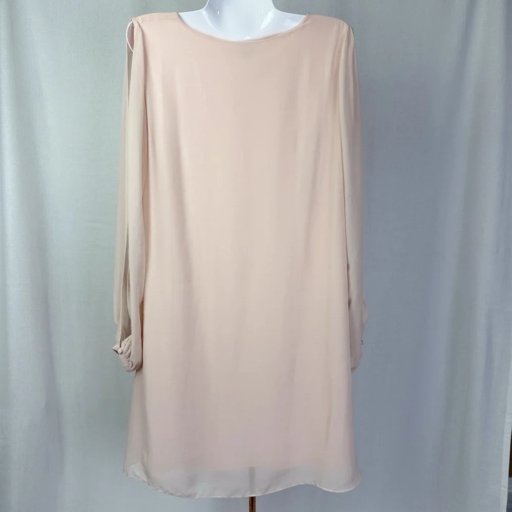 Gianni Bini Women's Blush Pink V Neck Long Sleeve‎ Shift Dress Size M
